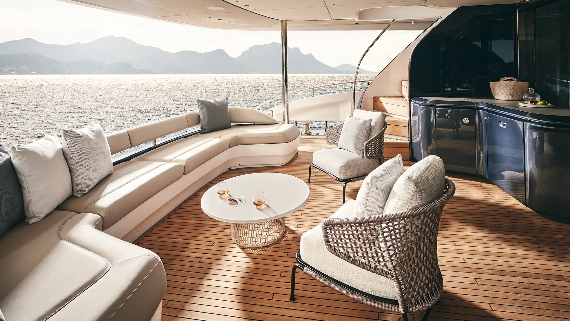 Princess y95 Eksterijer 10