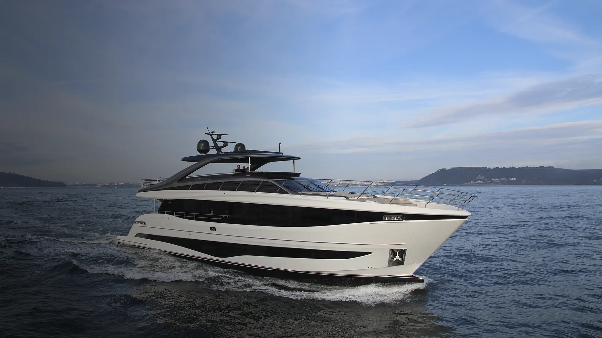 Princess Y95 Superjahta